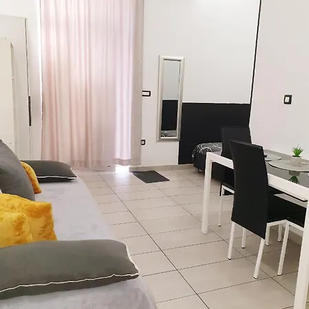 Centar アパート スプリト