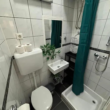 Studios Centar דירה *