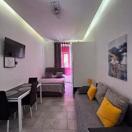 Studios Centar דירה
